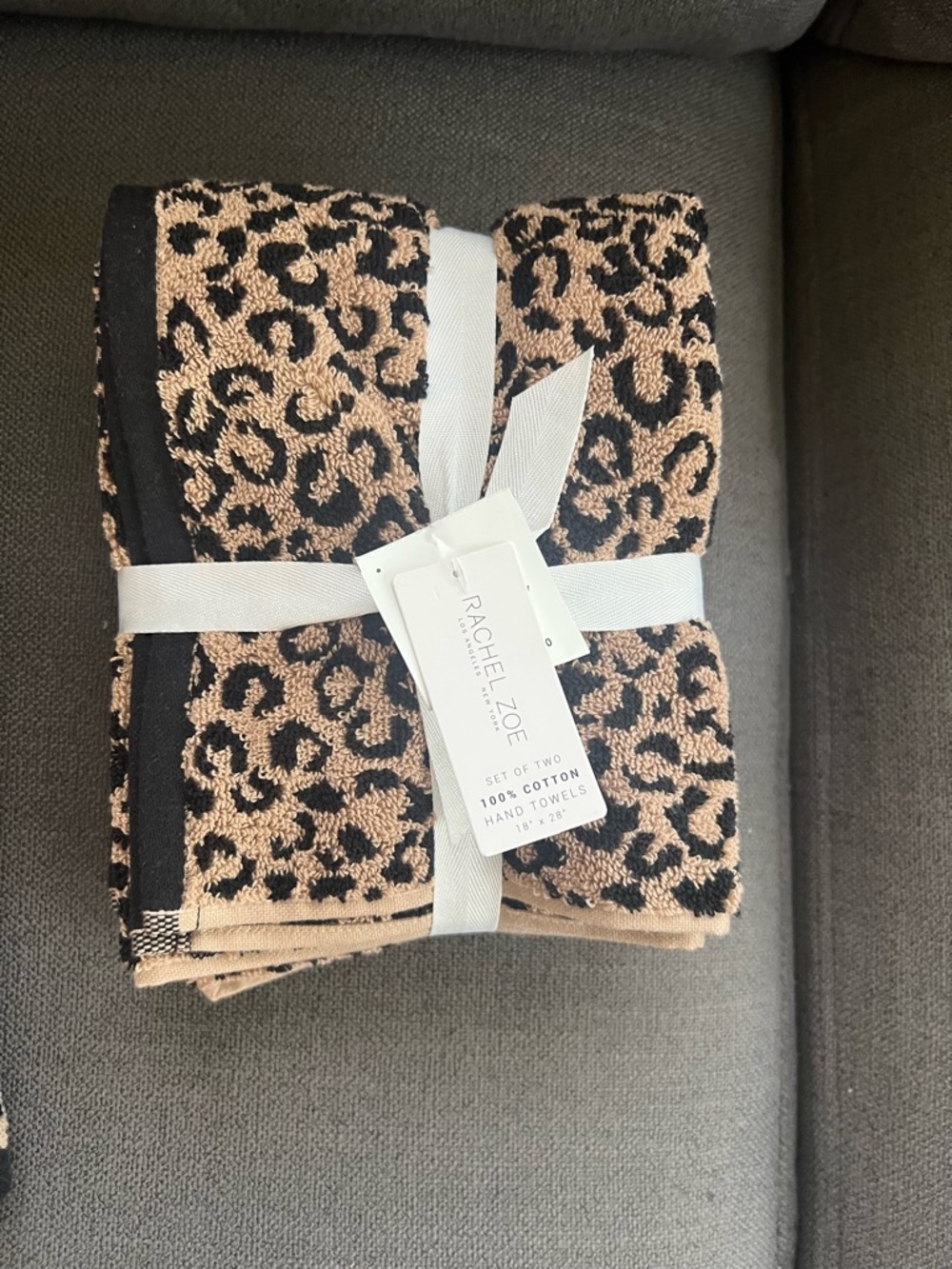 NWT Rachel Zoe Leopard Print Hand Towel Set 2 pc cheetah